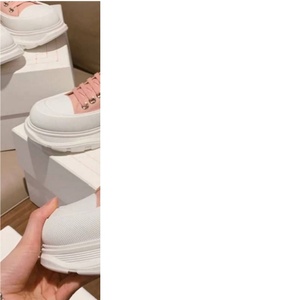 Top-quality stylish and simple casual <b>shoes</b> with rubber outsole for good grip. Luxury canvas <b>shoes</b> for both men and women. - Product Image 1