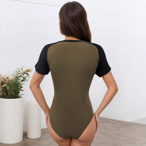 Combinaison en tricot à blocs de couleur pour femmes, taille haute, coupe ajustée, style streetwear, vert café - Product Image 4