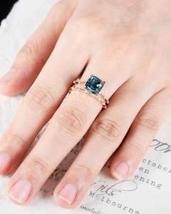 925 Cojín de plata esterlina Corte Alejandrita Compromiso 14K Chapado en oro rosa June Birthstone Promise Anillo de bodas - Product Image 3