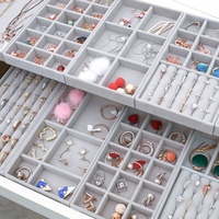 Grande boîte organisatrice de bijoux en velours à plusieurs compartiments |   Plateau de présentation empilable et anti-rayures pour bagues, colliers, boucles d'oreilles, bracelets