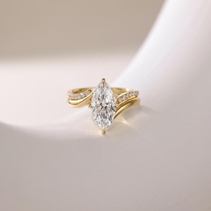 Anillo de Compromiso con Diamante Cultivado en Laboratorio, Corte Marquesa, Solitario de Lujo, Oro Blanco Sólido de 14K, Claridad VVS-VS Certificada, Anillo Premium - Product Image 1