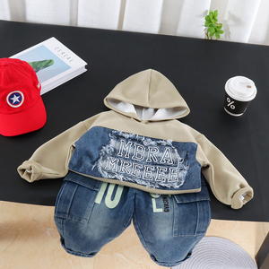 Set di Jeans e Felpa in Denim con Patch per Bambini, <span class=keywords><strong>Abbigliamento</strong></span> Casual Primaverile a Maniche Lunghe con Motivo a Lettere - Product Image 3