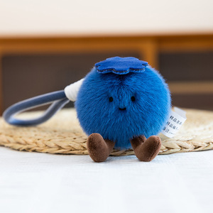 Porte-clés en peluche super doux en forme de fruits et légumes, avec rembourrage en coton PP, design de dessin animé, jouet anti-stress unisexe, vente en gros - Product Image 1