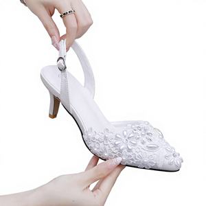 Sandales à talons hauts en satin blanc avec boucle à bride, <span class=keywords><strong>talon</strong></span> fin en maille orné de strass et de perles de grande taille pour le commerce extérieur, <span class=keywords><strong>6</strong></span> <span class=keywords><strong>cm</strong></span> - Product Image 1