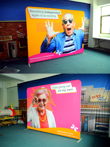 ผ้าฉากหลังแบบพับได้สำหรับงานแสดงสินค้า พร้อมขาตั้งอลูมิเนียมพิมพ์โลโก้ตามสั่ง - Product Image 5