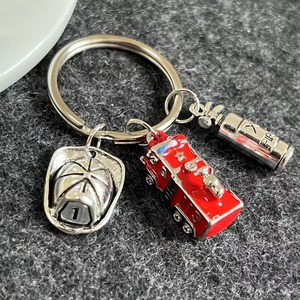 Porte-clés en métal personnalisé avec logo pour homme, alliage de zinc délicat, breloque de voiture, porte-clés <span class=keywords><strong>camion</strong></span> de pompiers, pendentif tendance, cadeau premium - Product Image 6