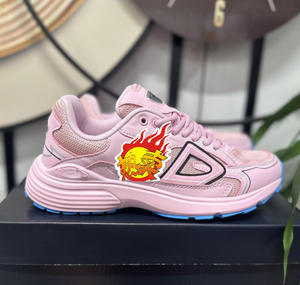 Vente en gros de baskets en daim personnalisées pour filles et femmes, chaussures de sport pour la course en plein air, styles de marche - Product Image 2