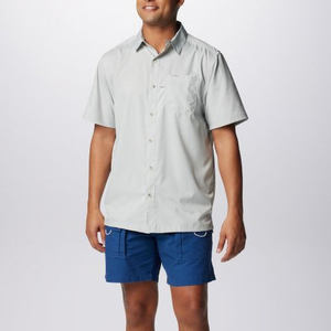 Chemise de pêche haut de gamme Sun Brandsun pour le travail, à capuche ventilée, en micro-polyester, motif camouflage canard, boutonnée. - Product Image 3