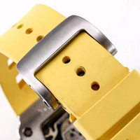 Montre tourbillon en titane pour homme avec cristal saphir et bracelet en caoutchouc jaune RM11-03