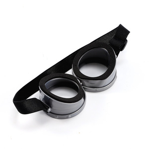 Gafas <span class=keywords><strong>de</strong></span> Minion <span class=keywords><strong>de</strong></span> Beckon Wholesale, Gafas para Disfraces <span class=keywords><strong>de</strong></span> <span class=keywords><strong>Fiesta</strong></span>, Lentes Redondas Amarillas con Correa Negra para Fanáticos - Product Image 4