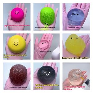 Boule de cristal en plastique faite à la main avec un rebond lent, matériau TPR pour la décompression de la colère - Product Image 4