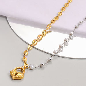 Demande catalogue Collier unisexe <span class=keywords><strong>uno</strong></span> de 50 bijoux en acier inoxydable plaqué or pour femmes avec pendentif en perles colorées avec cadenas en forme de coeur vente en gros - Product Image 5