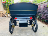 Chariot à chevaux de marathon à deux roues / Calèche en acier avec suspension pneumatique