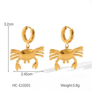 Pendientes de aro con diseño de cangrejo en acero inoxidable chapado en oro de 18K, temática oceánica, impermeables, no se decoloran, joyería delicada para mujer, para fiestas y uso diario. - Product Image 5