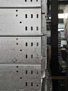 SS314/306 Système de gestion de plateau de goulotte de câble solide en aluminium galvanisé industriel avec une capacité élevée pour entrepôt d'usine - Product Image 3