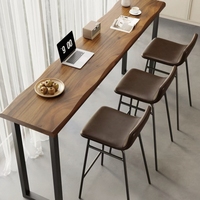 Table de restaurant/bar en bois de noyer d'Amérique du Sud entièrement naturel, design rustique industriel en métal, pour usage public
