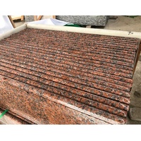 Vente en gros de pierre de marbre naturel en érable Balmoral chinois, granit rouge, sol en granit poli