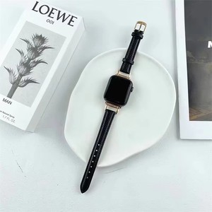 <span class=keywords><strong>Correa</strong></span> <span class=keywords><strong>de</strong></span> Reloj <span class=keywords><strong>de</strong></span> Cuero Genuino con <span class=keywords><strong>Eslabones</strong></span> Metálicos <span class=keywords><strong>de</strong></span> Lujo para <span class=keywords><strong>Apple</strong></span> <span class=keywords><strong>Watch</strong></span> 7 6 5 4 SE 3, <span class=keywords><strong>Correa</strong></span> <span class=keywords><strong>de</strong></span> Muñeca Delgada y Elegante para IWatch 38 40 42 44 41 45mm - Product Image 4