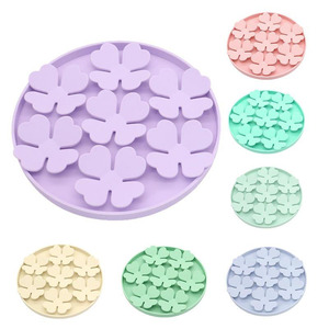 Custom Macaroon Colors Flowers Round Non-slip Silicone <strong>Pet</strong> Lick Mat <strong>Durable</strong> Dog Slow Feeder <strong>Bowl</strong> Food Mat Pad with Suction Cups - Product Image 2