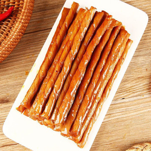 Vente en gros de bandes épicées chinoises douces à base de soja, en-cas à base de haricots <span class=keywords><strong>Latiao</strong></span> 150g, épicé léger - Product Image 4