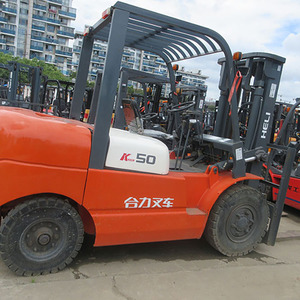 Montacargas Todoterreno Diésel FD50 de 5 Toneladas Usado de Alta Calidad con Mástil de Tres Etapas, Fabricado en China, en Venta a Bajo Precio - Product Image 2