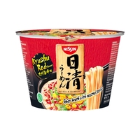 Bol de ramen rouge Kyushu, saveur Tonkotsu épicée instantanée, base de soupe à la farine de blé de style japonais, nouilles frites chaudes en tasse, pack familial en vrac