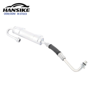 Tuyau d'alimentation en huile moteur 8K0317823B pour <span class=keywords><strong>Audi</strong></span> <span class=keywords><strong>Q5</strong></span> 8R <span class=keywords><strong>2</strong></span>.0T 2009-2017, Tuyau de pression d'huile, Empêche les fuites et les défaillances du turbo - Product Image 1