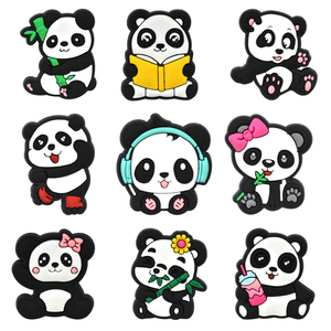Sevimli <span class=keywords><strong>Panda</strong></span> ayakkabı Charms toptan Sneakers süslemeleri klipler <span class=keywords><strong>Panda</strong></span> bebek ayakkabı aksesuarları takunya dekor için - Product Image 6