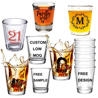 Verres à shot carrés en verre transparent de 2 oz avec logo personnalisé pour la vodka et le whisky, base lourde, en vente