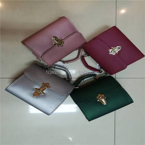 Nueva mezcla y combina bolsas usadas para niños y madres a un precio asequible. Liu - Product Image 1