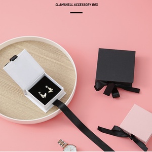 กล่องเครื่องประดับกระดาษแข็งขายส่งพร้อมริบบิ้น กล่องของขวัญบรรจุภัณฑ์เครื่องประดับแบบรักษ์โลกสำหรับต่างหู แหวน กำไลข้อมือ สร้อยคอ นาฬิกา - Product Image 4