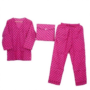 Vêtements de nuit décontractés à manches longues en coton pour femmes, imprimés floraux, col en V élégant, combinaison de nuit d'été, taille élastique devant - Product Image 1