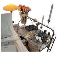 Chariot pliable de style nordique moderne du milieu du siècle, chariot en métal, table d'appoint transparente tendance style Instagram, rangement