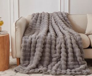 Manta de siesta de oficina de poliéster de lujo, nuevo estilo a cuadros, <span class=keywords><strong>piel</strong></span> de conejo de imitación, informal, cálida para decoración de sofá cama al aire libre - Product Image 4