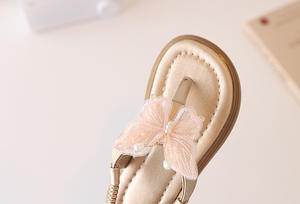 2026 Neue Modische Koreanische Version Kleine Prinzessin Atmungsaktive Zehen-Schmetterlings-Mädchen-Sandalen Kindersommerschuhe - Product Image 3