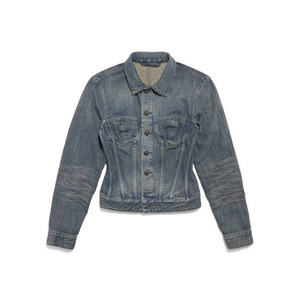 Chaqueta de mezclilla de algodón grueso de gran tamaño con bordes sin rematar y detalles minimalistas, diseñada para mujeres con estilo urbano minimalista. - Product Image 1