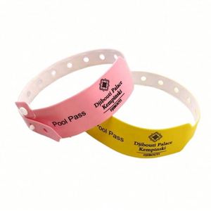 Pulsera Deportiva de Lujo Personalizada con Monedas, Ajustable, de Tela Suave, al por Mayor - Product Image 4