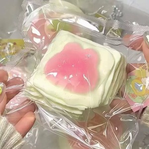 Jouet anti-stress en silicone de qualité alimentaire, grand format, en forme de pudding de cerises et de crème fouettée, mignon, abordable et pas cher pour étudiants - Product Image 5