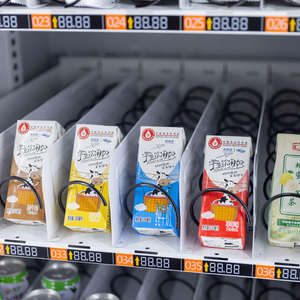 Máquina Expendedora Automática de Comida Caliente con Pantalla Táctil de 10.1 Pulgadas, Personalizable y de Autoservicio, para <span class=keywords><strong>Ramen</strong></span>, Agua Caliente y Fideos Instantáneos - Product Image 3