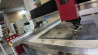 Machine de découpe à jet d'eau CNC 5 axes haute précision pour composites en fibre de carbone, aérospatiale, automobile, CE ISO