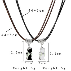 Colliers tendance <span class=keywords><strong>pour</strong></span> <span class=keywords><strong>couple</strong></span> chat noir et blanc <span class=keywords><strong>pour</strong></span> femmes et hommes, ensemble <span class=keywords><strong>de</strong></span> colliers avec pendentif perle lumineuse et cordon en cuir, cadeaux bijoux - Product Image 5
