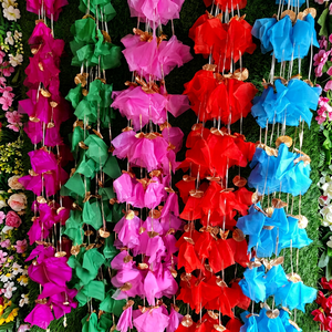 Décoration suspendue en tissu fleuri bohème pour mariage, fête, décoration intérieure, multicolore, forme irrégulière - Product Image 1