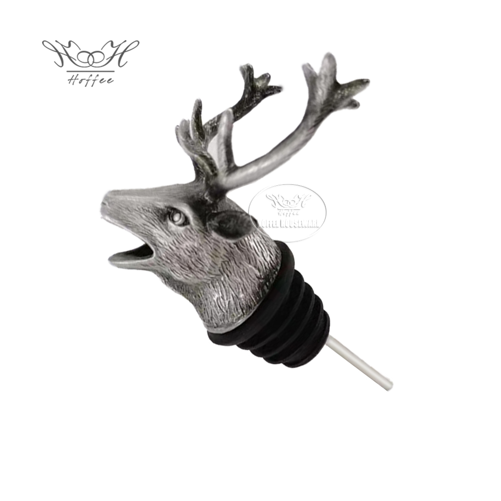 07C  Cerf porte-bonheur en étain antique