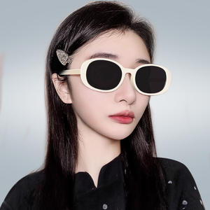 Nuevas gafas de sol unisex con montura cuadrada, material de PC, protección UV400, tipo 3, color negro, para hombres y mujeres - Product Image 6