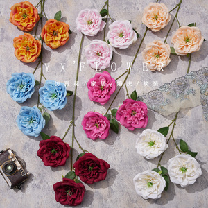 Fleurs artificielles en soie style Austin Yixuan pour décoration de mariage et de maison, moulage par injection fait main - Product Image 1