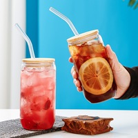 Bouteille d'eau réutilisable en verre sans BPA de 16 oz en forme de canette avec couvercle en bambou et paille, pour café glacé, coffrets cadeaux, bureau et maison