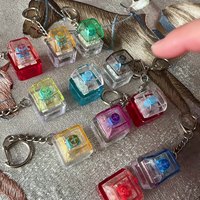 Testeur de touches de style anime pour claviers mécaniques Jouets Fidget en PVC avec lumière LED pour adultes Porte-clés jouet