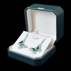 <span class=keywords><strong>Orecchini</strong></span> a Farfalla in Giadeite Naturale Birmana di Grado A, Argento Sterling 925 con Incastonatura in Giadeite Verde, Stile Femminile alla Moda - Product Image 4