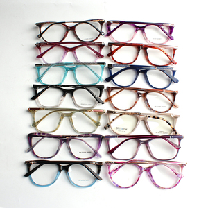 Oferta Especial Precio de Fábrica Fabricantes Mayoristas Monturas de Gafas Ópticas de Acetato con Decoración de Metal - Product Image 2