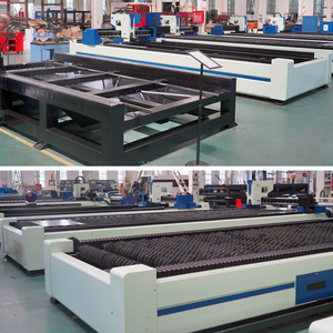 Machine de découpe laser à fibre CNC 6015 3015 2000w Découpe laser CNC 3kw pour métal acier au carbone - Product Image 2